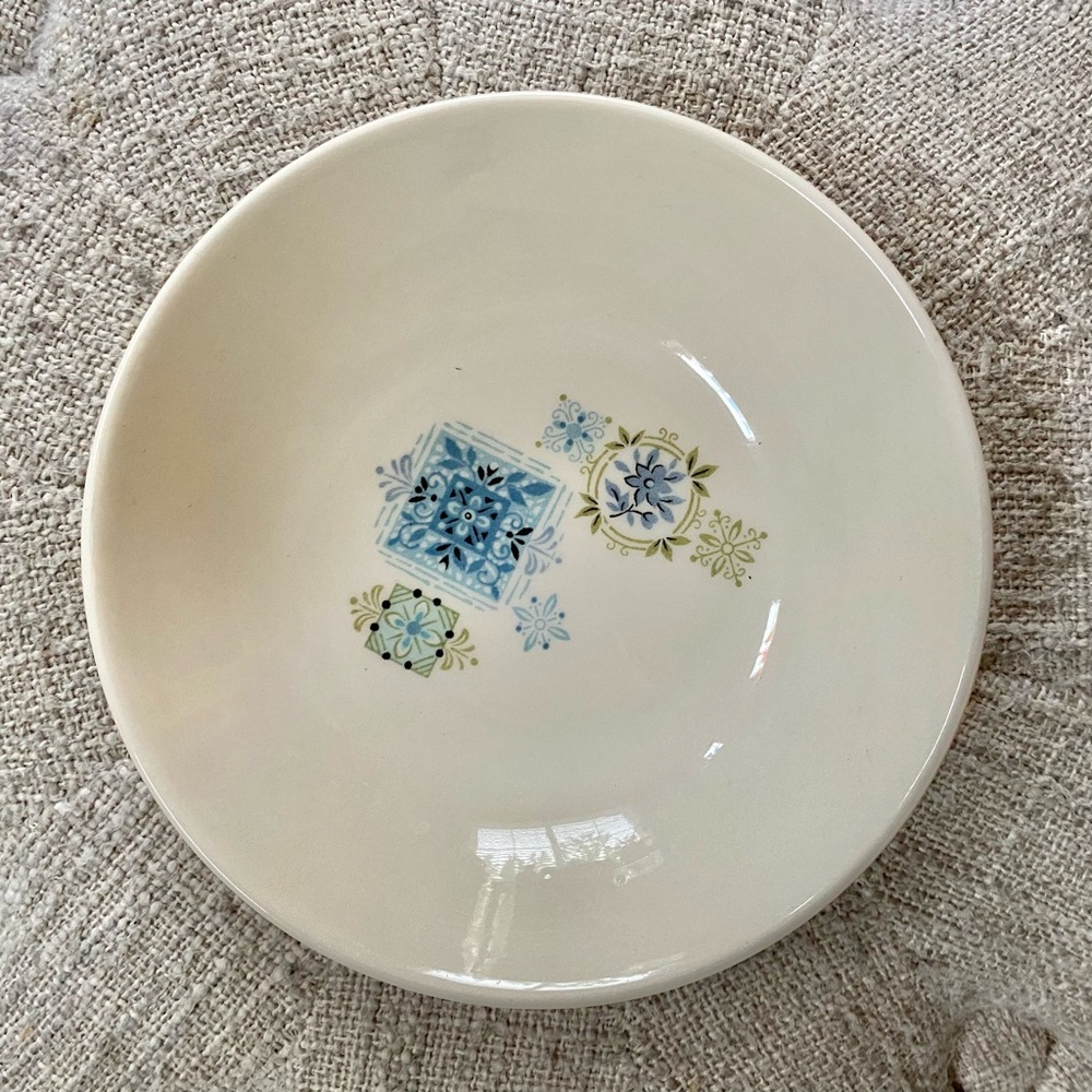 Vintage Taylor Smith & Taylor Fabrique Ever Yours Dessert Ice Craam Bowl 5”